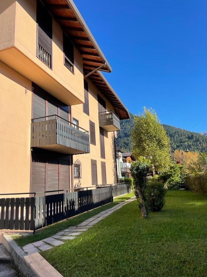 La Finestra Sulle Dolomiti - The Window To The Dolomites Apartment Fiera Di Primiero Exterior photo